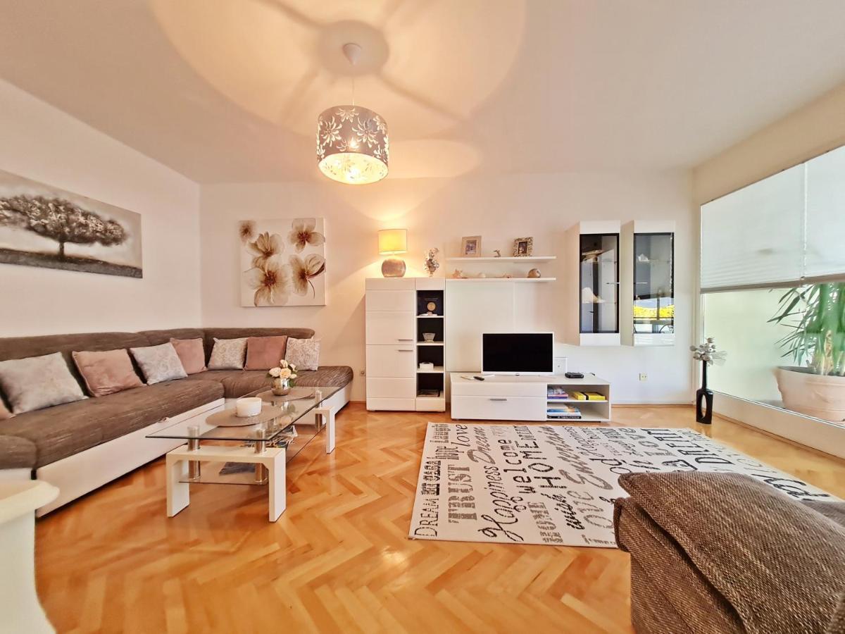 Beach Apartment Ivana Omis Exterior photo